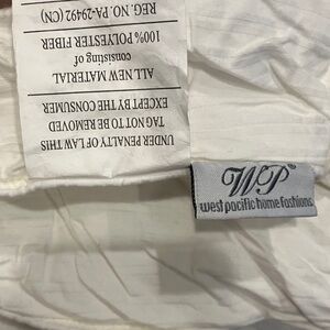White Comforter Cotton Filled with Down Alternative Polyester Fill 90”x90” Queen